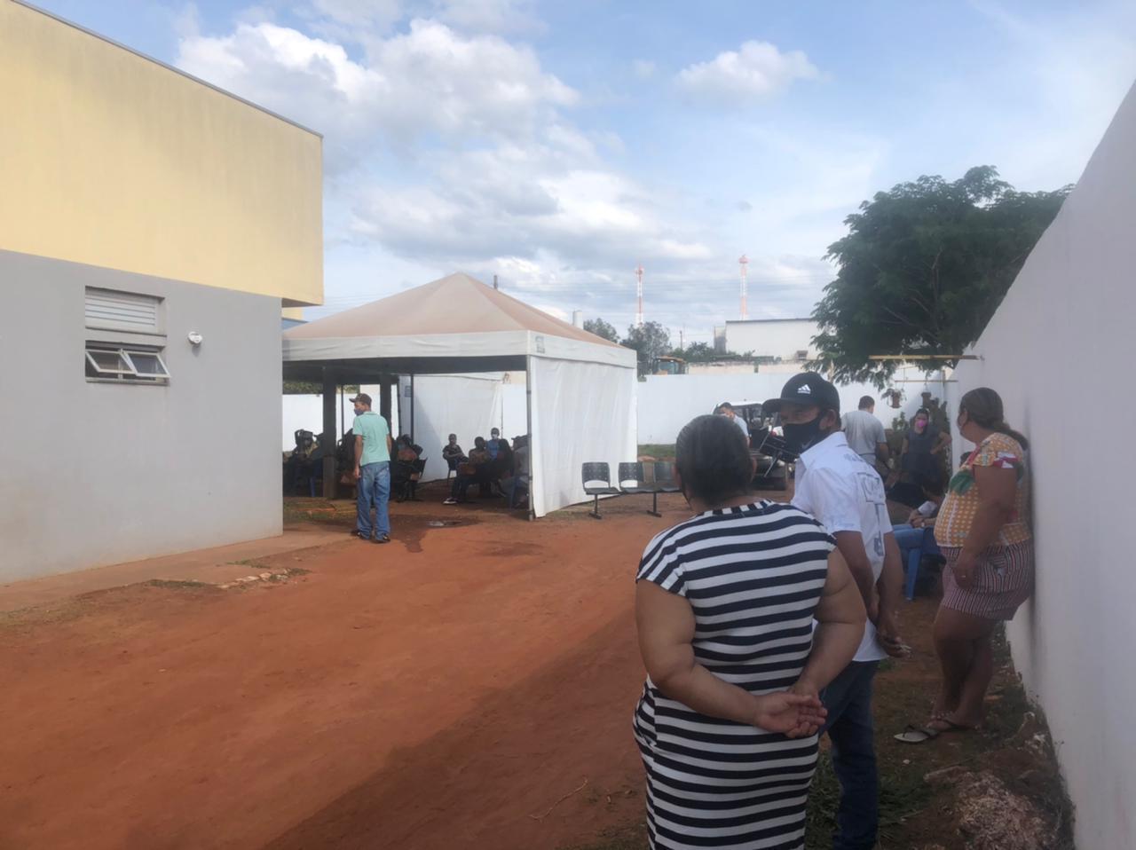 Vereadora denuncia falta de testes e desorganização no ‘Covidão’ em Ribas do Rio Pardo