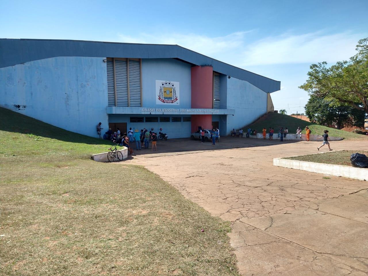 Em Ribas, vacinação avança rápido e chega aos 32 anos sem comorbidades