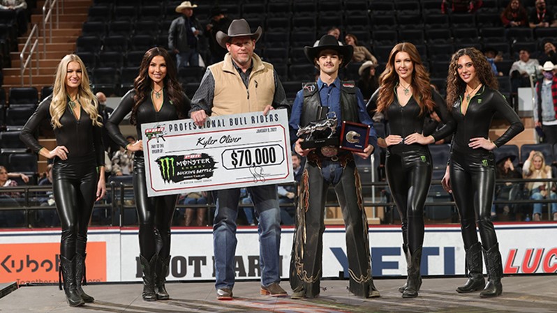 PBR 2022: em Nova Iorque Kyler Oliver vence seu 1º evento e dispara na liderança do Mundial