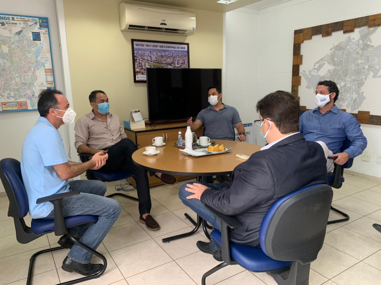 Por intermédio do Dr. Sandro, Sesau retoma parceria com SESI e SENAI para manutenção de equipamentos que auxiliam no tratamento da covid-19