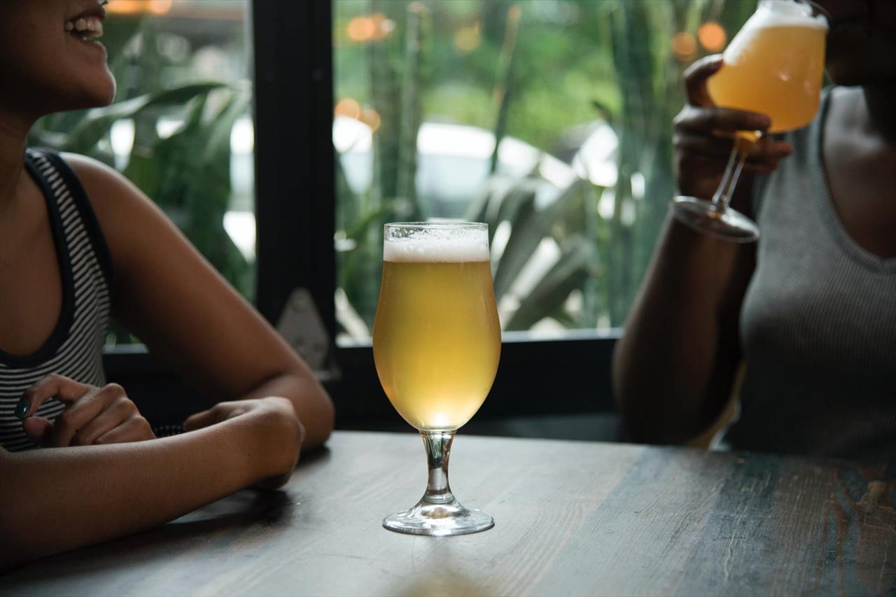 Cerveja 'low carb' é nova aposta para público saudável