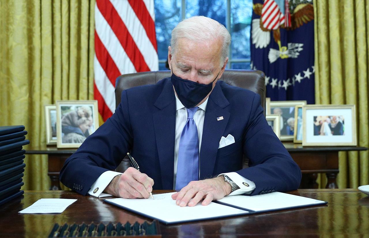 Joe Biden pretende diminuir quantidade de nicotina em cigarros vendidos nos Estados Unidos