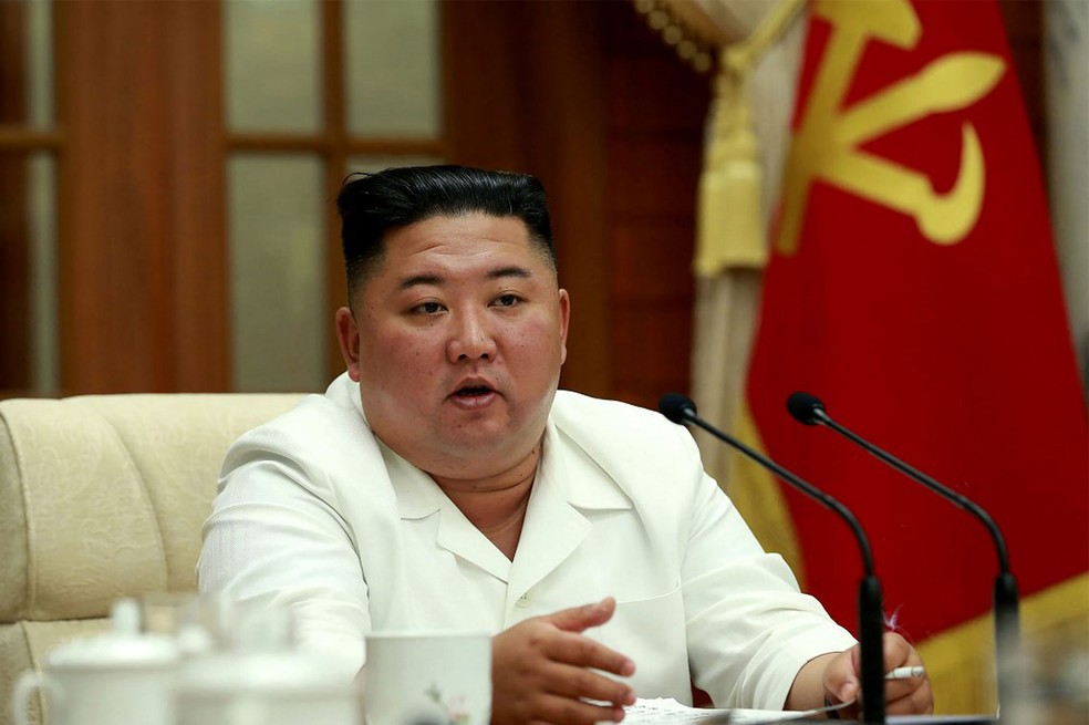 Coreia do Norte proíbe corte mullet, piercings e jeans skinny por ser 