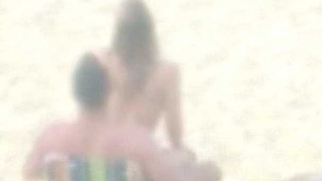 Casal é flagrado fazendo sexo em praia e é advertido por guardas