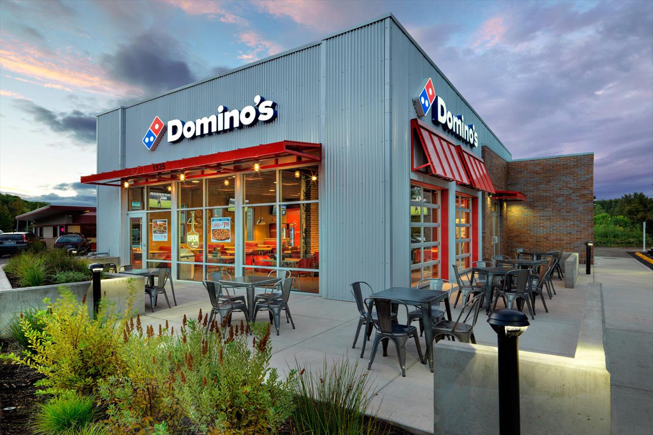 Burger King prevê expansão de mais de mil restaurantes após fusão com rede de pizzaria Domino's