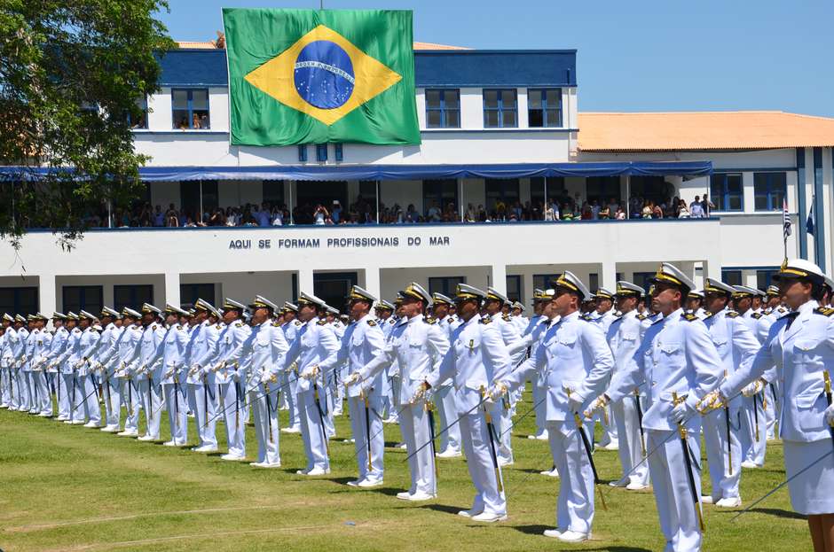 Marinha abre concurso com 60 vagas para diversas áreas