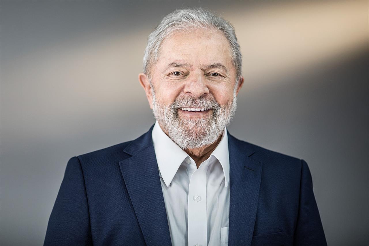 Rejeição ao governo Bolsonaro chega a 53% e bate recorde, e Lula seria Presidente em 2022, diz Datafolha