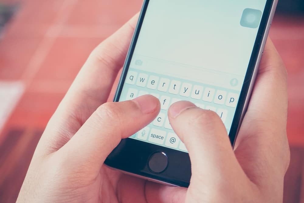 Em São Paulo, mãe descobre estupro da filha de 9 anos por mensagem no WhatsApp