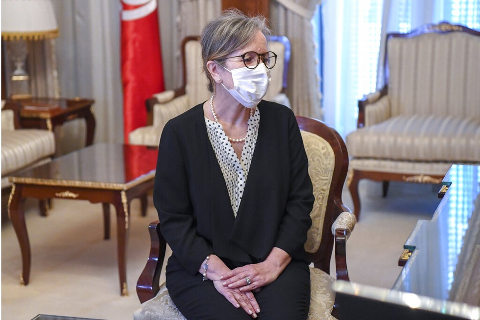 Tunísia tem primeira-ministra pela 1ª vez em sua história