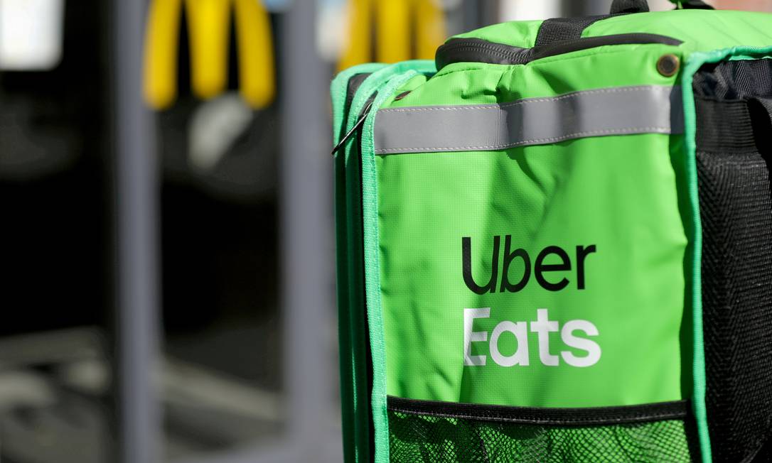 Uber Eats começa a entregar maconha no Canadá