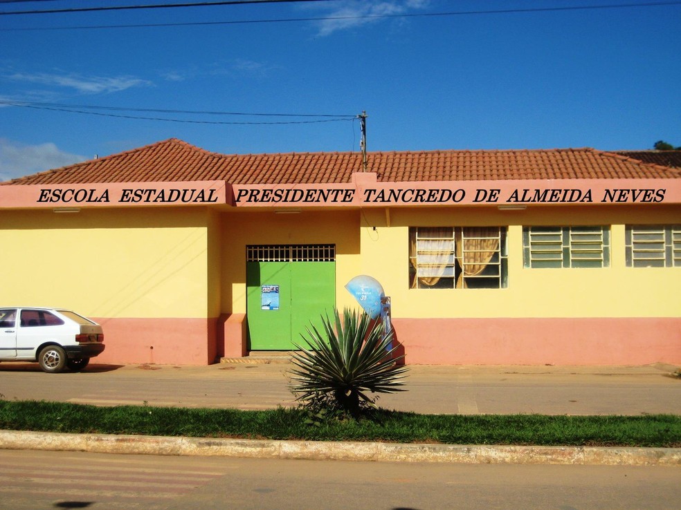 Em Cuiabá, professor é preso por oferecer R$ 50 para aluna 'tirar a blusa'