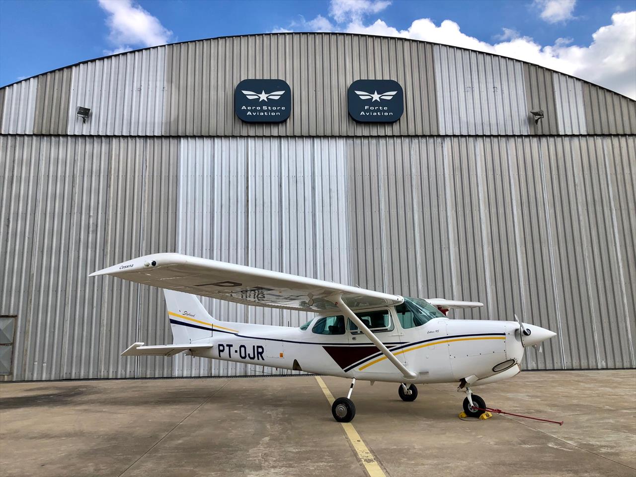 1981 CESSNA 172RG CUTLESS