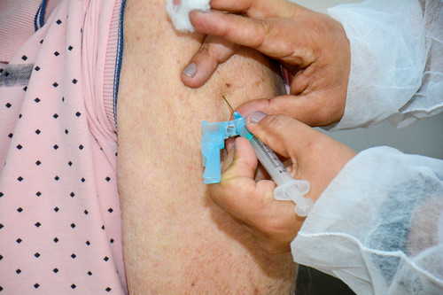 Prefeitura de São Félix do Araguaia amplia vacinação de idosos para a zona rural