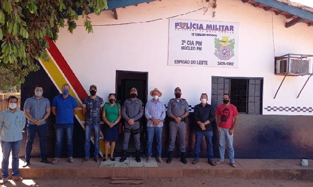 Comandante do 10° Comando Regional da Polícia Militar de Mato Grosso visita Espigão do Leste
