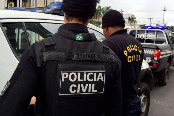 Escrivão da polícia cobrava propina para liberar presos e ficava com joias e celulares