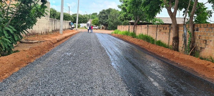 Prefeitura de São Félix do Araguaia acelera pavimentação de ruas da Vila São José