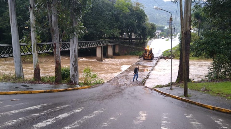 As fortes chuvas causaram danos no município de São Vendelino