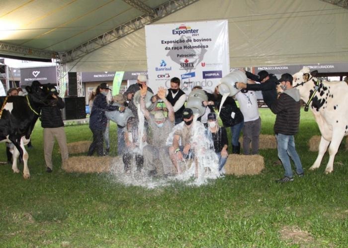 Granja Barbosense vence concurso leiteiro da Expointer