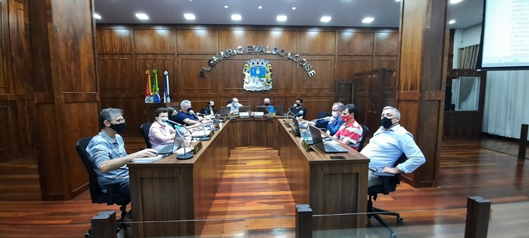 Legislativo barbosense aprova a contratação de 20 profissionais da saúde