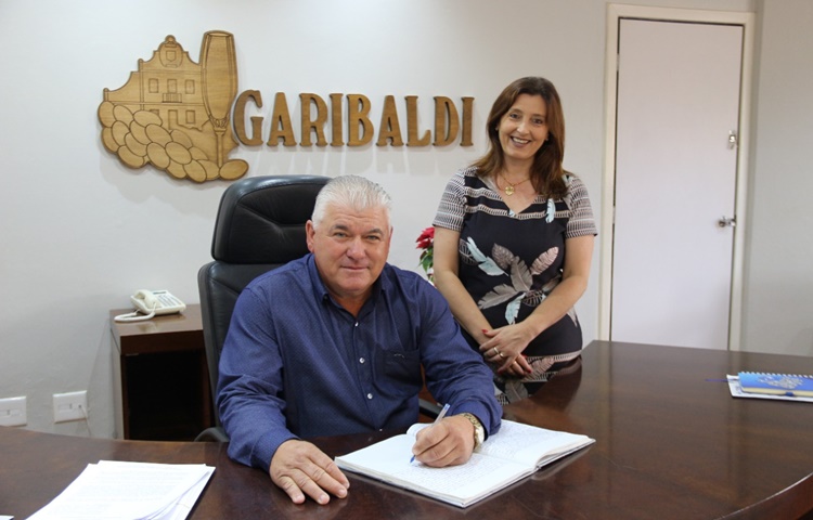 Presidente da Câmara, José Bortolini assume como prefeito em exercício de Garibaldi