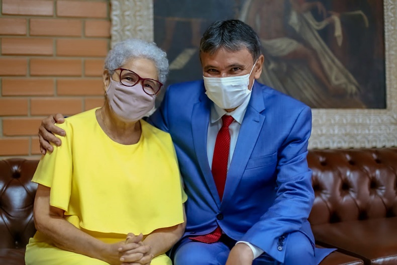 Unionense Regina Sousa é empossada governadora do Piauí