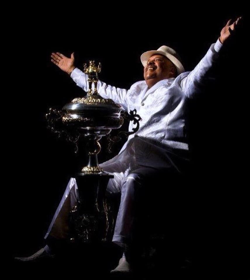 THOBIAS DA VAI-VAI SAI DA INTUBAÇÃO E SEGUE NA UTI FAZENDO TRATAMENTOS CONTRA A COVID-19