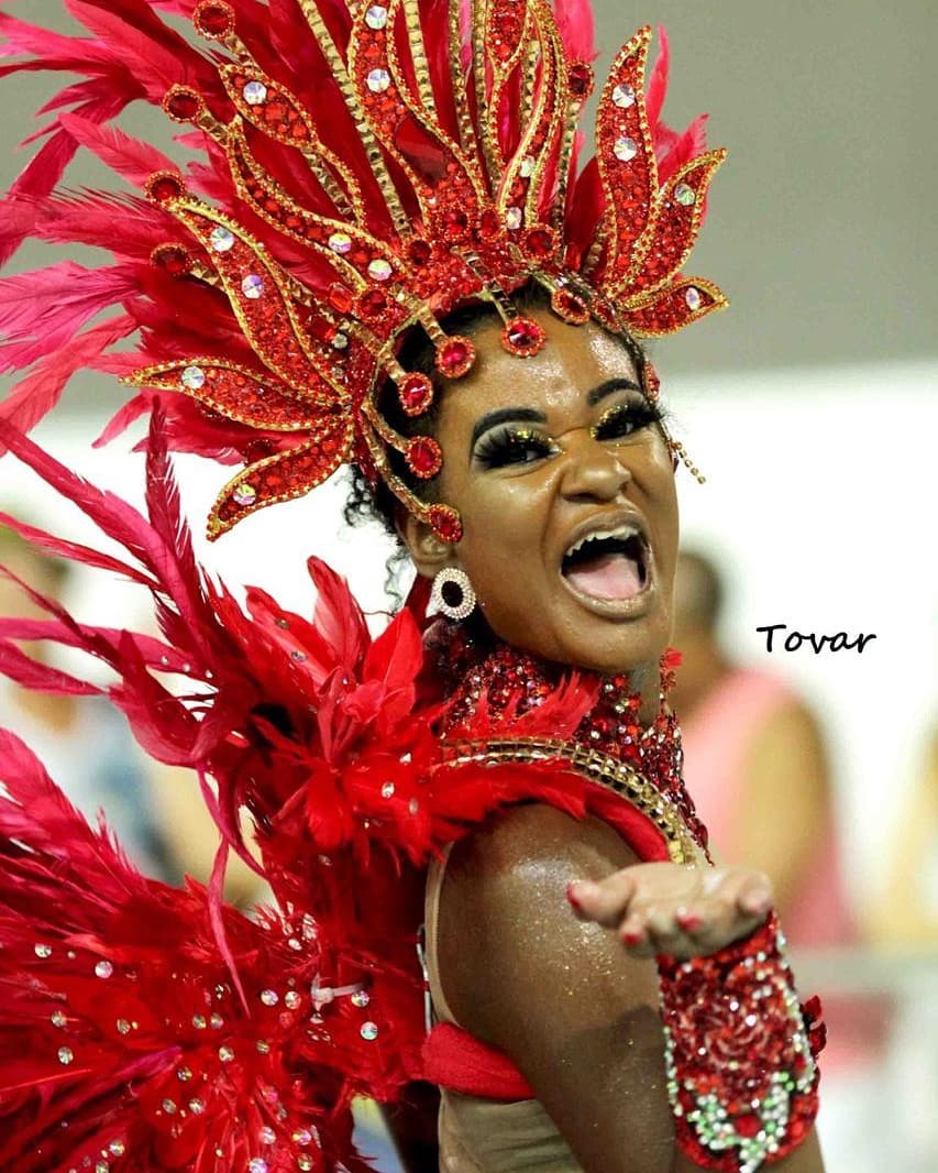 A IMPERATRIZ DO FORTE E A LIGAÇÃO DE AMOR COM A RAINHA