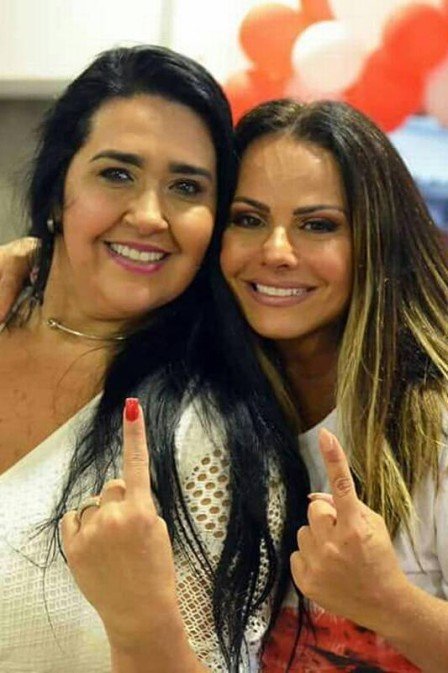 FAKE! NOTÍCIA QUE VIVIANE ARAÚJO SERÁ AFASTADA POR REGINA NÃO É VERDADE E EX PRESIDENTE E CANDIDATA ENTRA COM AÇÃO CONTRA O DIA POR CALÚNIA