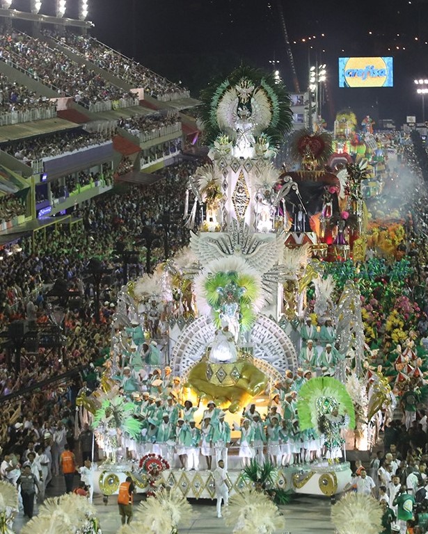 Mocidade seleciona finalistas para escolher o samba do Carnaval de 2022