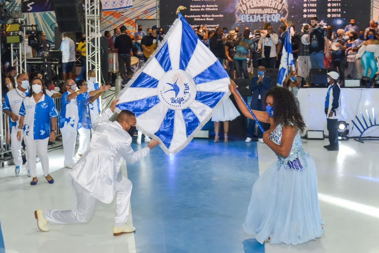 Beija-Flor promove última eliminatória de sambas-enredo em sua quadra rumo ao Carnaval de 2022