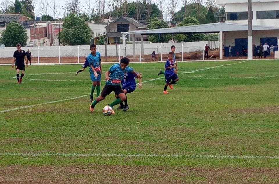 LDCOL/Escolinha 16 aplica goleada na abertura do Rondoniense Sub-13