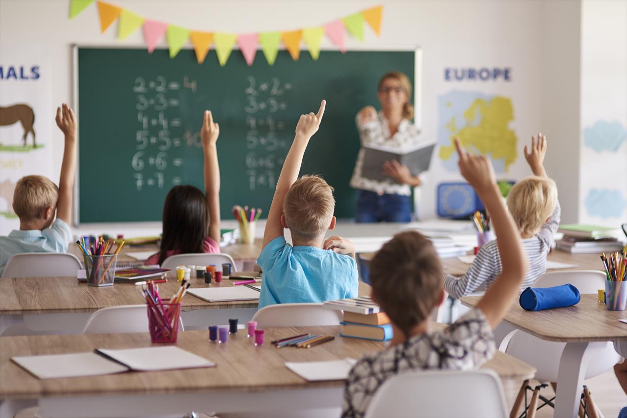 O que é o Sistema Nacional de Educação?