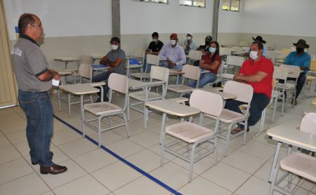 Seagro defende melhorias do desempenho reprodutivo em gado de leite do Estado