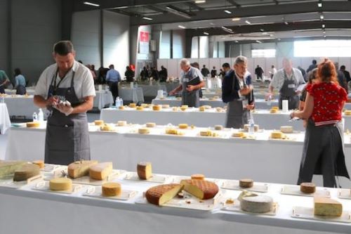 Minas Gerais conquista 40 das 57 medalhas  do Brasil em concurso mundial de queijos na França