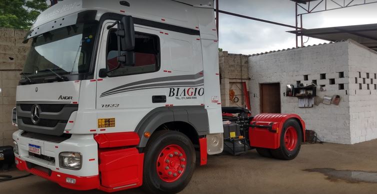 caminhão Biagio Transportes