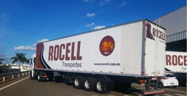 Caminhão Rocell Transportes