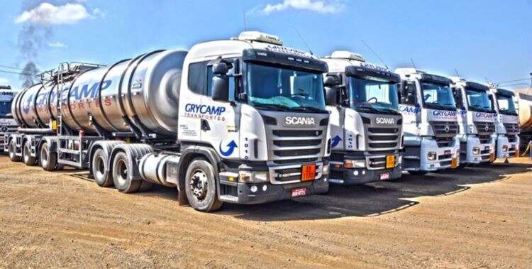 Caminhao da Grycamp Transportes