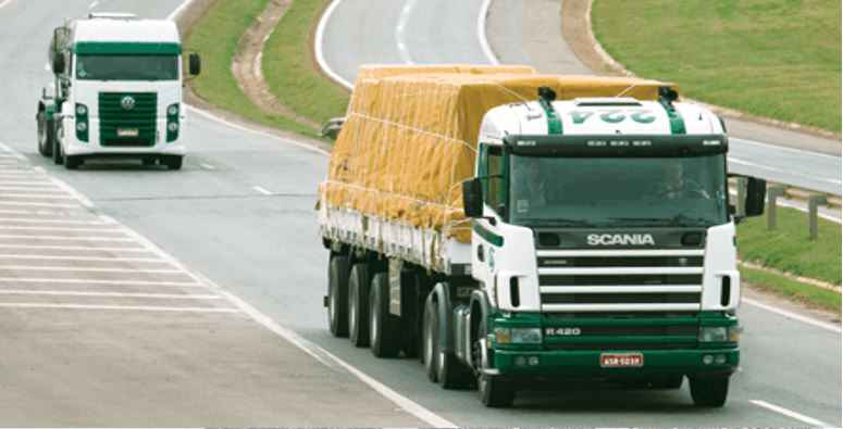 Caminhão da Saratoga Transportes