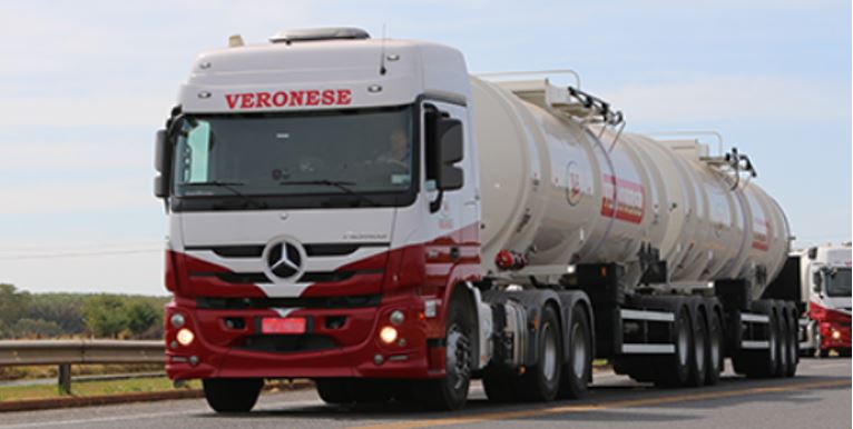 carreta do Grupo Veronese