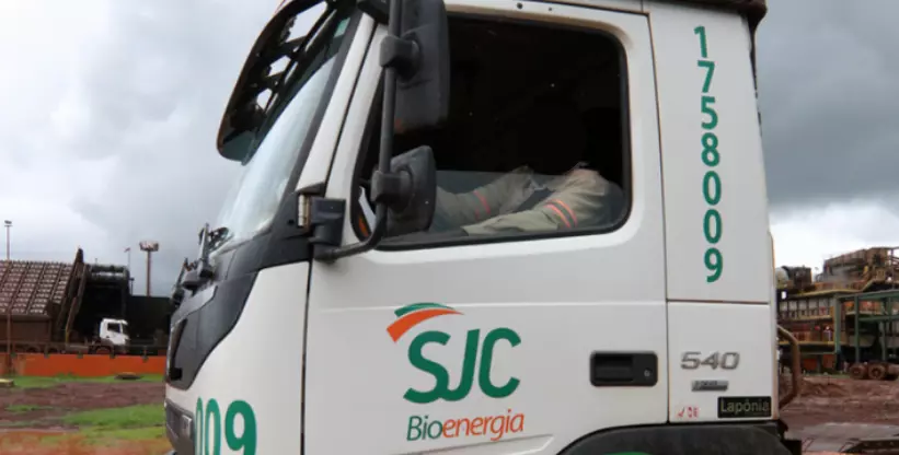 SJC Bioenergia abre vaga para motorista borracheiro