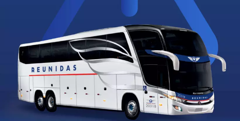 A foto mostra o ônibus da empresa Reunidas