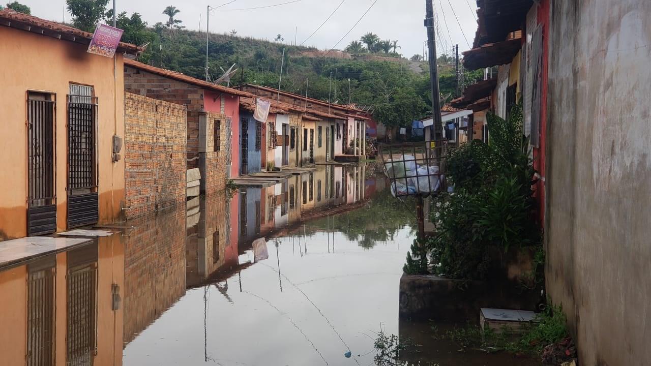 Por dois dias consecutivos o nível do Rio Mearim vem baixando.